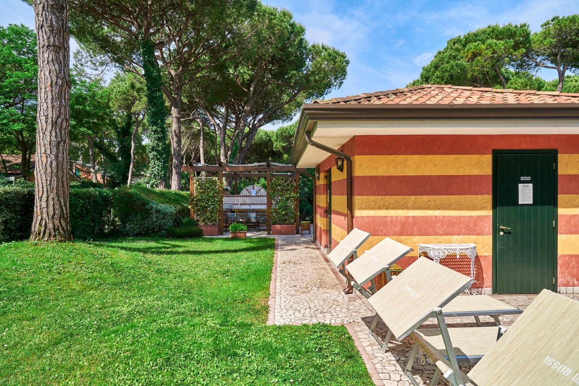 Jesolo Pines Beach House - Host Solution Bagian luar foto